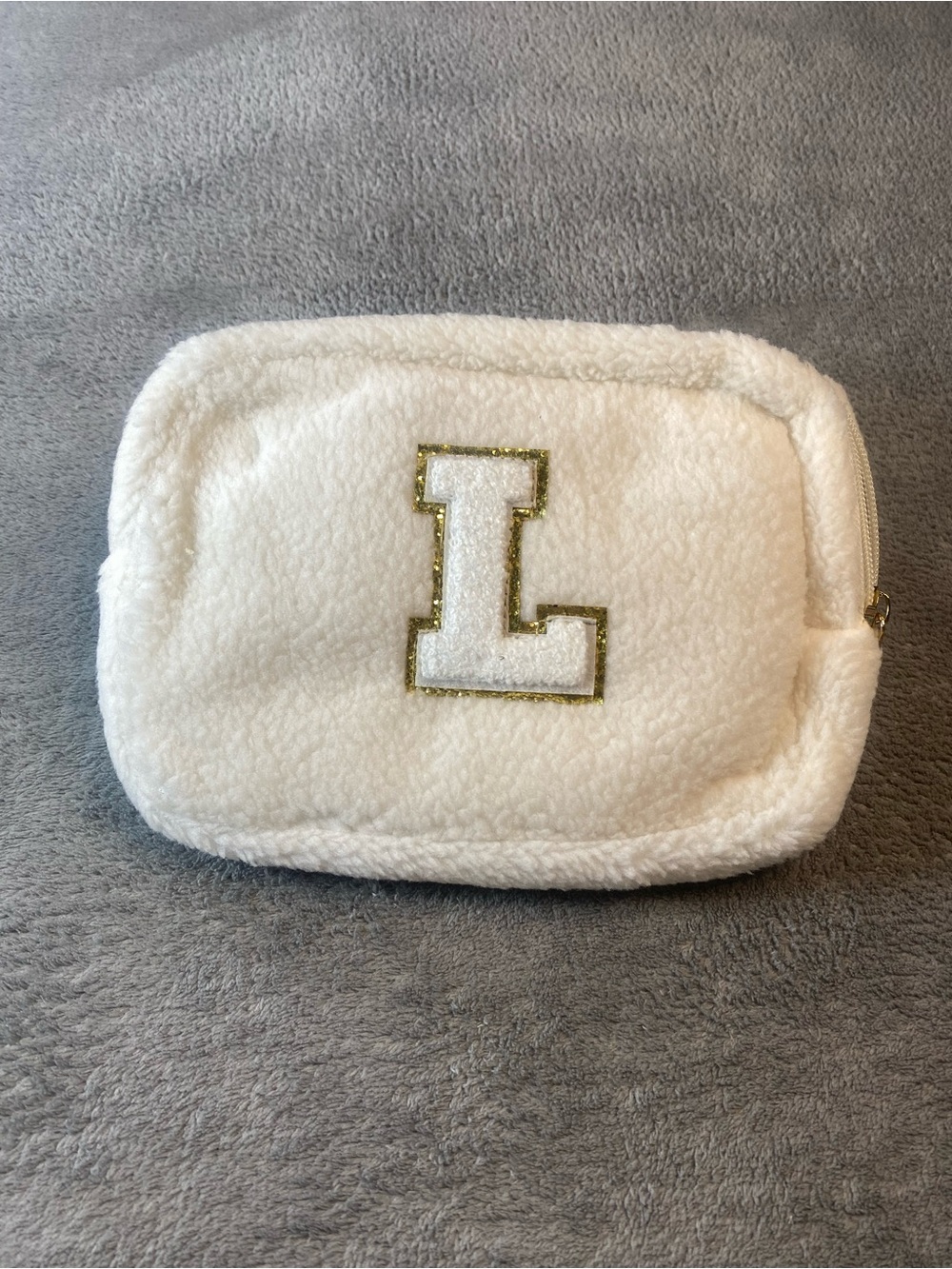 Sherpa Initial “L” Belt Bag Fanny Pack / crossbody NWT - Picture 3 of 13